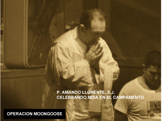 Llorente celebrando misa